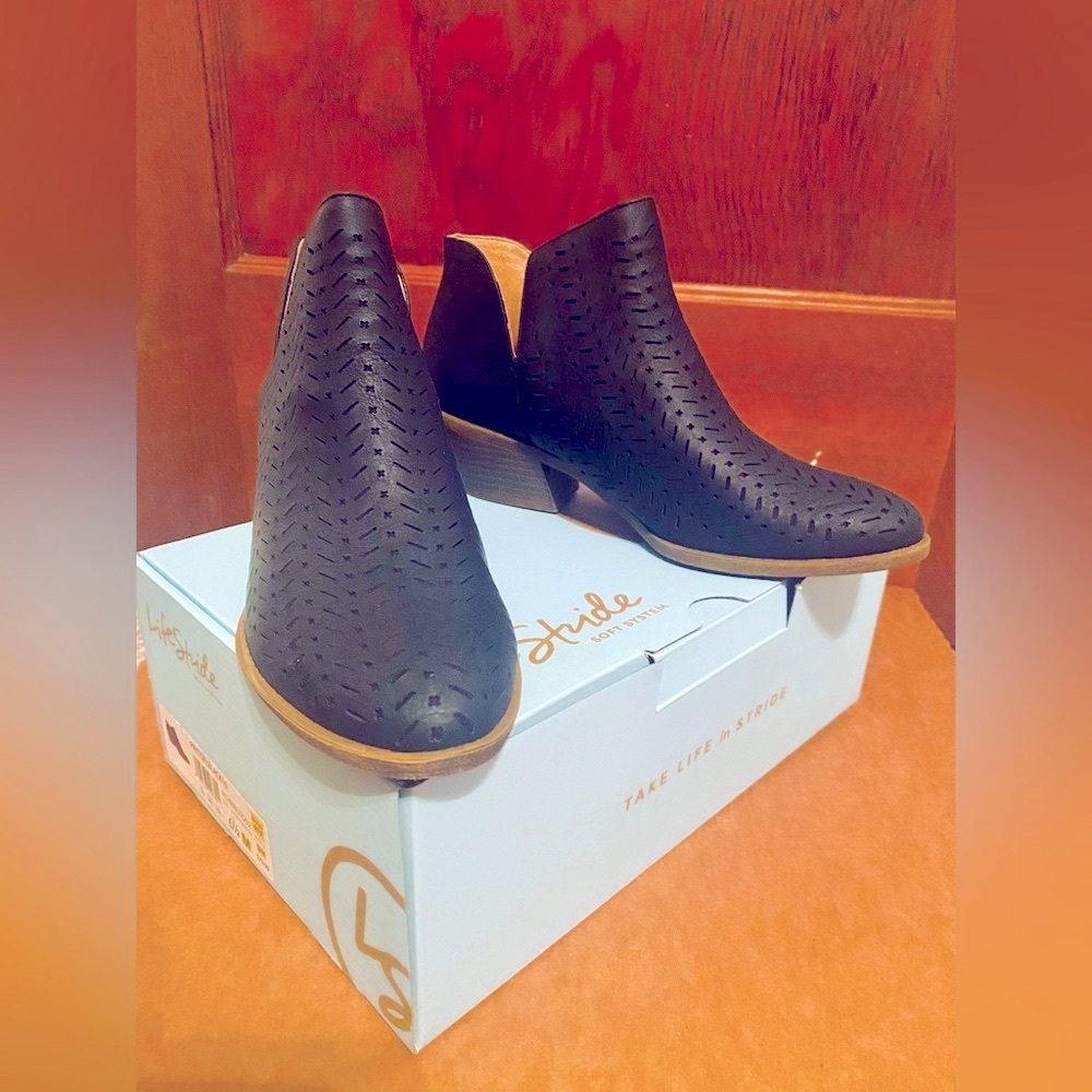 LifeStride Ankle Boots